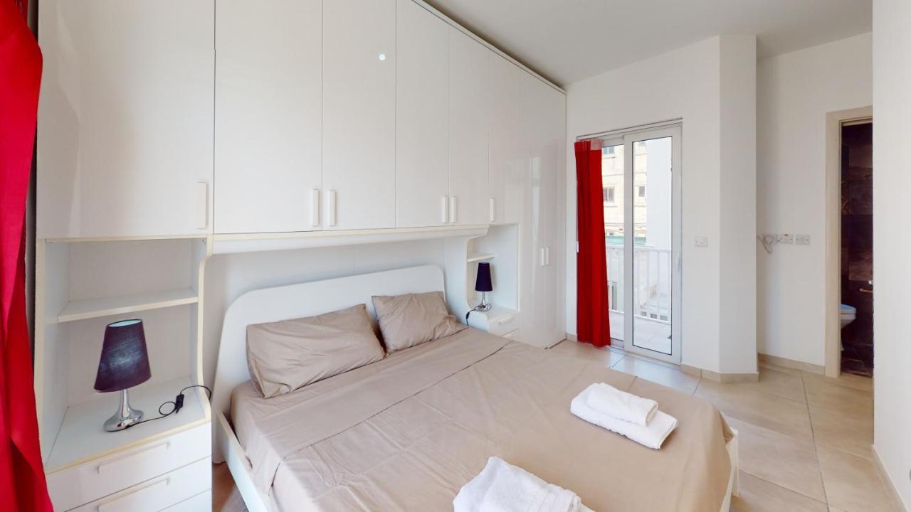 Modern Apartment In Gzira Экстерьер фото